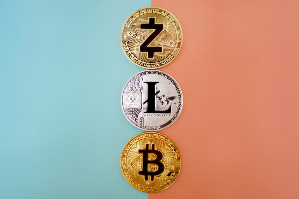 Kryptowährung kaufen 2022: So investieren Sie in Bitcoin, Ether und Co.