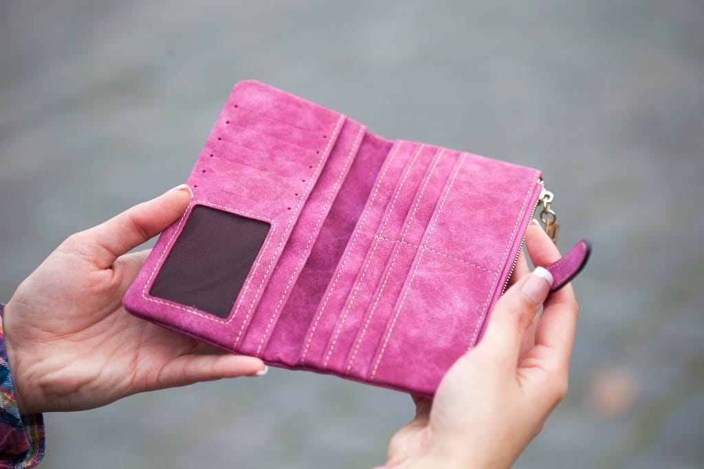 leere brieftasche
