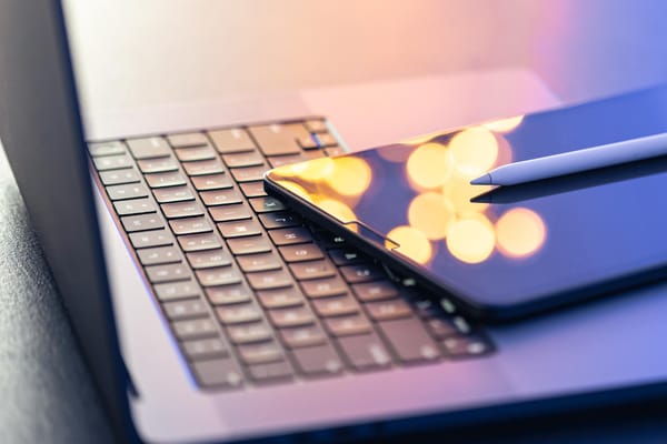 Top 10 Trading-Ausbildungen in Deutschland: Welche Anbieter dich vor teurem Lehrgeld bewahren